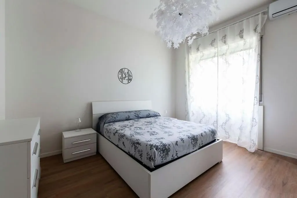 Homi Apartment Milano 0*,